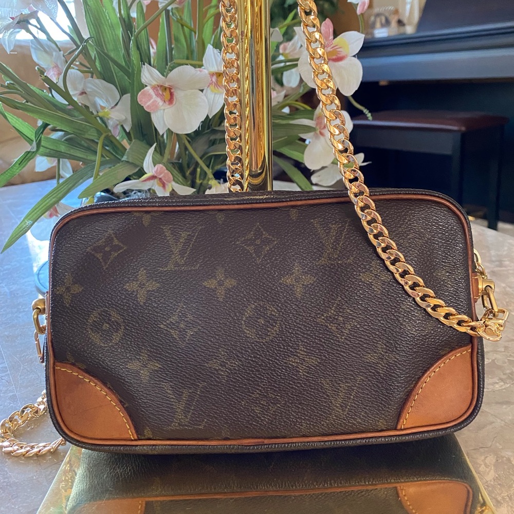 Louis Vuitton Marly Dragonne
PM Crossbody with gold chain